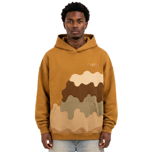 Sweat-shirt à capuche personnalisé marron tendance, motif patchwork ondulé aux tons terreux, avec logo sur mesure – Fabricant de vêtements - Product Image 1