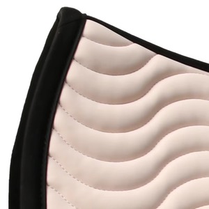 Almohadilla de Silla de Montar para Caballo de la Mejor Calidad, Relleno de Algodón y Poliéster, Forro de Malla, Correa de Sujeción, Absorción de Impactos, para Doma y Salto, Color Personalizado - Product Image 5