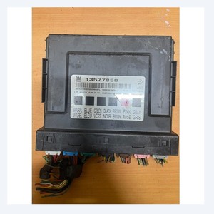 Module de commande de carrosserie (BCM) / Unité de commande moteur (ECU) compatible avec Chevrolet Equinox 2.4L, référence OEM 13577850, fabriqué par Chevrolet - Product Image 6