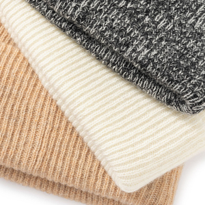 Bonnet unisexe blanc gris en acrylique, couleur unie, décontracté, pour l'hiver, 56-58 cm, tricoté à la machine - Product Image 6