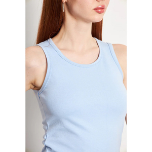 <b>Stretch</b> Fit Womens Yoga Tops Customizable Crop Gym Top Lightweight Activewear For Yoga And Workout Sessions - Product Image 6