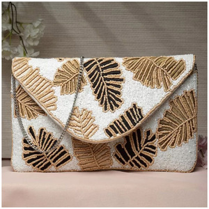 Sac à main élégant fait main en jute et coton, brodé de fleurs bleues et vertes, grande capacité, souple et décontracté - Product Image 1