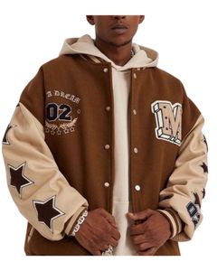 เสื้อแจ็คเก็ตวาร์ซิตี้ปักลายลำลองสำหรับผู้ชาย คอลเลคชั่นฤดูใบไม้ร่วง 2025 คุณภาพสูง กันน้ำ ระบายอากาศได้ดี เป็นมิตรกับสิ่งแวดล้อม ผลิตจากโพลีเอสเตอร์/คอตตอน สไตล์สตรีทแวร์ - Product Image 1