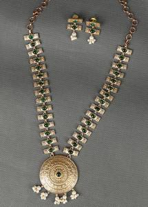 Conjunto de Collar y Pendientes de Latón Hecho a Mano con Baño de Oro Antiguo, Monedas de Templo, Gotas de Ónix y Perlas, Regalo Étnico Indio para Compromiso y Boda - Product Image 2