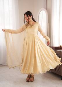 Elegant Cream Silk Salwar Kameez Floor-Length Wedding <b>Dress</b> For Women India Pakistan <b>Loose</b> Fit All Seasons - Product Image 5