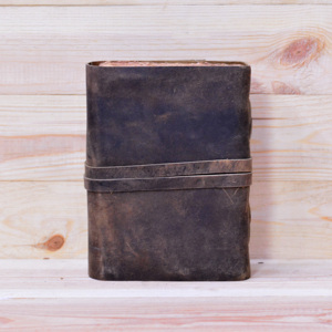 Wholesale Factory Price Genuine Vintage <b>Leather</b> Key Bound Journal 7x5 Hardcover Sketchbook Pencil Paper Cotton Rug Dairy Gift - Product Image 3