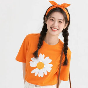 Camiseta de Mujer de Manga Corta con Cuello Redondo y Estampado Gráfico, 95% Algodón + 5% Elastano, Tejido Twill, Corte Regular, Ecológica - Product Image 1