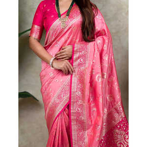 Sari de Seda Tejida Banarasi Jaal Zari Rosa Bebé, Ropa India y Pakistaní de Elite Weaves - Product Image 1