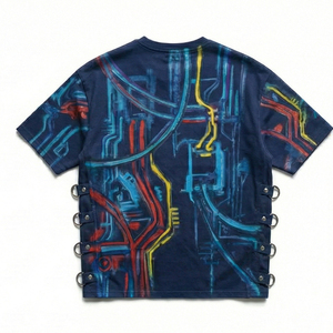 Camiseta Premium Cyber Streetwear con Diseño de Circuito, Estilo Urbano Futurista, MALUZA INDUSTRIES - Product Image 3