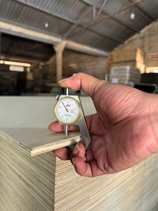 Tablero de Contrachapado de Melamina de 18 mm, Grado E1, Resistente al Agua y a los Arañazos, para Fabricación de Muebles - Product Image 3