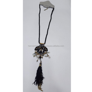 Collier artisanal en résine fantaisie à perles irrégulières avec fermoir à vis, collier tribal moderne en perles, bijoux artisanaux en résine - Product Image 6