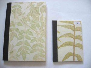 Cuaderno al por mayor con 48 hojas / 96 páginas de papel de algodón reciclado hecho a mano, color crema, con logo y diseño impresos - Product Image 4