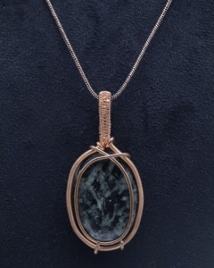 Collier pendentif en pierre d'agate naturelle enveloppé de fil de cuivre, bijoux bohèmes faits à la main, vente en gros - Product Image 4