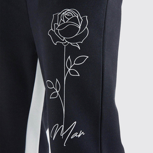Pantalon évasé noir pour homme, style streetwear, avec fermeture éclair latérale, cordon de serrage, taille élastique, effet usé et délavé - Product Image 6