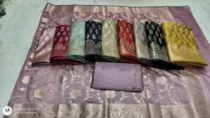 Costume en soie pure Banarasi 3 pièces - Product Image 3