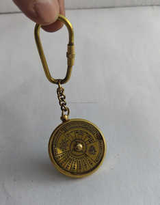 Mini boussole en laiton, porte-clés vintage, nautique, légère, faite à la main, personnalisable, boussole de poche, mousqueton, portable, pour l'extérieur - Product Image 4