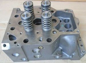 Culasse de moteur diesel authentique pour tous les modèles de moteurs CAT C13, durable et de qualité export. - Product Image 4