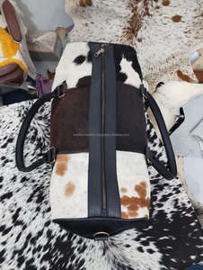 Bolsa de Lona de Cuero Vacuno Premium al por Mayor con Pelo, Cierre de Cremallera, Multifuncional, Unisex LHDB-0186 - Product Image 6