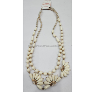 Collar de Resina Hecho a Mano, Elegante Colgante de Resina Epoxi para Mujer, Artesanía Khadim, Opción de Logotipo Personalizado para Regalo - Product Image 6