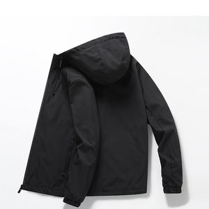 Chaqueta de Forro Polar Negra Impermeable de Alta Calidad, Conjuntos de Invierno 100% Poliéster, Ropa Urbana con Capucha Desmontable - Product Image 4