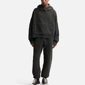 Sweat à capuche noir délavé personnalisé pour homme, coupe ample et oversize, épaules tombantes, poche kangourou, style vintage décontracté - Product Image 2