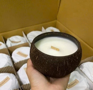 Bougie artisanale en coquille de noix de coco naturelle du Vietnam, cadeau durable, décoration - Product Image 2