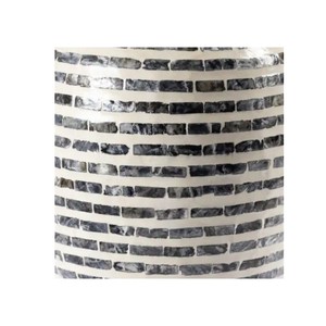Recipiente Decorativo Artesanal de Mosaico de Concha Negra de Vietnam - Product Image 3
