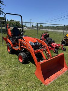 รถแทรกเตอร์ Kubota BX23S จากผู้จัดจำหน่ายโดยตรง รถแทรกเตอร์ดีเซลขนาดกะทัดรัดขับเคลื่อน 4 ล้อ พร้อมรถตักและรถขุดหลัง สำหรับงานเกษตรและก่อสร้าง ราคาโรงงาน OEM พร้อมส่งแบบ FOB - Product Image 4