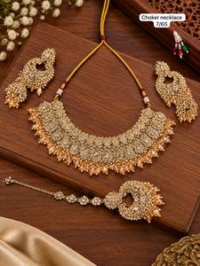 Ensemble collier choker, boucles d'oreilles et maang tikka en alliage plaqué or avec pierres vertes et perles imitation pour femmes, bijoux de mariage - Product Image 2
