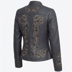 Veste de motard en PU brodée pour femme Kadia, manteau de moto en cuir gris avec motifs floraux multicolores et vestes de moto matelassées - Product Image 2
