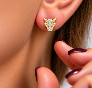 Pendientes de Diamantes Cultivados en Laboratorio con Corte Redondo, Oro Amarillo de 14K y 18K, Clásicos de Tres Piedras, 0.25CT DEF VVS, Pendientes de Novia para Boda, Venta al por Mayor - Product Image 2