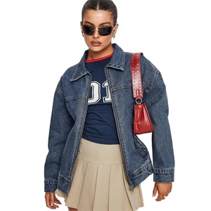 แจ็คเก็ตยีนส์ออร์แกนิคคอตตอนแบบยูนิเซ็กซ์ ลุคดิสเทรส ซักแบบพิเศษ ขายดี คอตั้ง โลโก้ด้านหน้า กันน้ำ กันลม ลายสัตว์ - Product Image 1