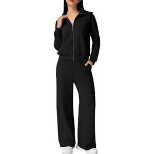 Ensemble de survêtement pour femme en nylon et élasthanne, construction à coutures plates, veste à col montant, leggings taille haute, ensemble technique - Product Image 1