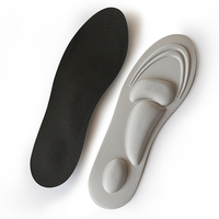 Semelles intérieures en tissu gris souple pour l'équilibre du pied, anatomiquement contournées, rembourrées, robustes et fiables