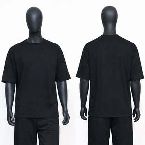 เสื้อยืดพิมพ์ลายและกางเกงขาสั้นสำหรับผู้ชาย ชุด 2 ชิ้น สวมใส่สบาย เลือกสีและลายได้เอง เสื้อยืดและกางเกงขาสั้นผ้าฝ้ายสไตล์สตรีทแวร์สำหรับผู้ชาย - Product Image 6