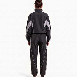 Conjunto Deportivo de Moda para Mujer, Chaqueta Ligera de Nailon con Cierre Completo y Pantalones, Fabricante de Ropa Casual Personalizada al por Mayor - Product Image 3