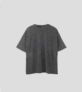 Camiseta Oversize para Hombre con Lavado Ácido, Estilo Streetwear de Algodón Desgastado, Camiseta Vintage de Alto Gramaje con Lavado, Top Oversize Negro con Logotipo Personalizado para Hombre - Product Image 4