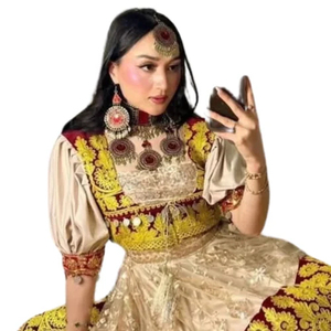 Vestido Tradicional Afgano para Mujer, Cultura Pashtun, Elegante Bordado Floral, Tela Tradicional, Perfecto para Celebraciones Festivas - Product Image 4