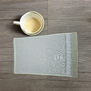 ผ้าเช็ดปากทรงสี่เหลี่ยมหรูหราพร้อมแผ่นรองจานปักที่เรียบง่ายในชีวิตประจำวัน - Product Image 1