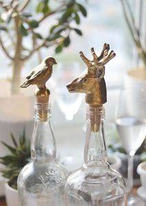 Bouchon de bouteille de vin en métal au design unique avec tête en cristal et joint en silicone pour cadeau et accessoires de cuisine - Product Image 3