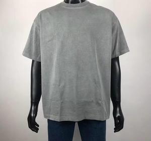 เสื้อยืดคอกลมแขนสั้นสีน้ำตาลทรงโอเวอร์ไซส์สำหรับผู้ชาย ผ้าเจอร์ซีย์คอตตอนสีพื้นลำลอง ความยาวปกติ - Product Image 6