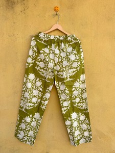 Conjunto de Pijama de Algodón y Bambú Floral para Mujer de Alta Calidad, Manga Larga, Cuello Camisero, Cintura con Cordón, Tejido Suave, Ropa de Dormir Informal - Product Image 3