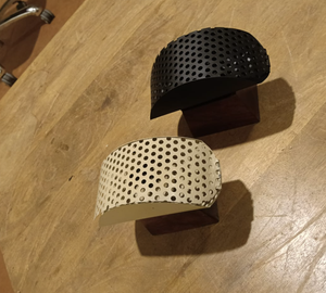 Brûleur d'encens moderne en métal avec base en bois, porte-encens décoratif, décoration de table, aromathérapie et accessoire cadeau - Product Image 4