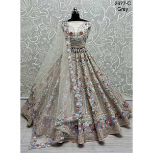Collections de velours de vêtements de mariée indiens pour la mariée avec le travail de Zarkhan par Fabzone - Product Image 2