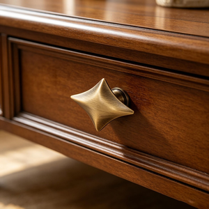Poignée de meuble antique en laiton argenté, bouton de tiroir décoratif, poignée de placard de cuisine, quincaillerie vintage pour armoire - Product Image 1