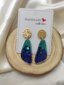Pendientes de Resina de Superficie Plana, Pendientes de Resina de Estilo Moderno, Pendientes de Resina de Color Sólido, Artículo de Venta al por Mayor de Fábrica Personalizado, Utiliza Resina - Product Image 4