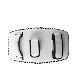 Pads de frappe thaïlandais en cuir PU de haute qualité pour l'entraînement de boxe, MMA et karaté, avec impression de logo personnalisée - Product Image 4
