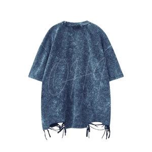 Camiseta de hombre personalizada, lavada y desgastada, de algodón, holgada, estilo urbano, manga corta, con efecto ácido y dobladillo rasgado, estilo hip hop casual. - Product Image 2