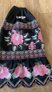 Jupes Polynésiennes pour Femmes en Polyester Respirant Écologique, Couleur et Logo Personnalisables, Longueur Genou, Taille Empire, Coupe Droite - Product Image 2