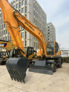 Excavadora sobre Neumáticos HYUNDAI 210 9t, 20 Toneladas, Usada en Muy Buenas Condiciones - Product Image 1